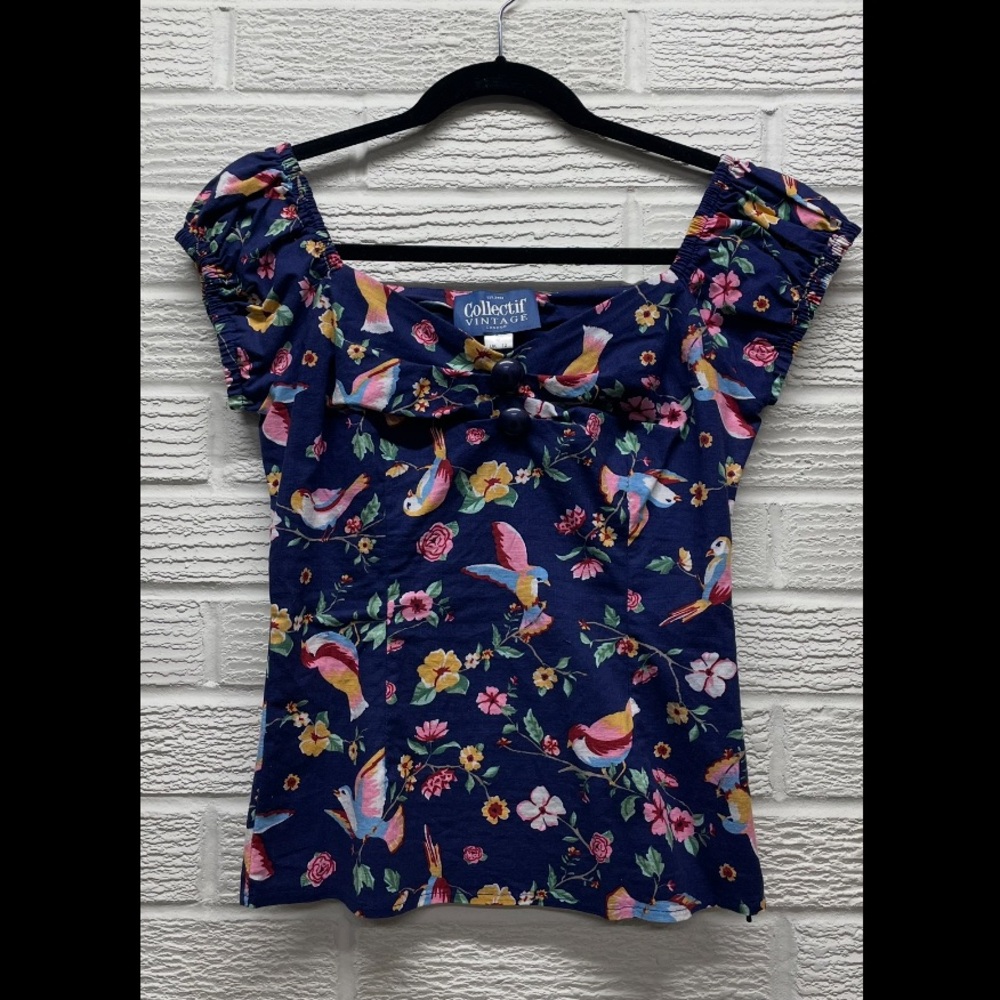 Collectif Tickle Me Picnic Cotton Top in Secret Garden - Picture 2 of 5